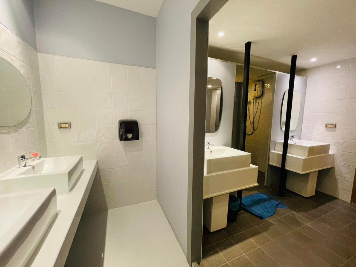 Rabbitel Phuket Hostel Kültér fotó